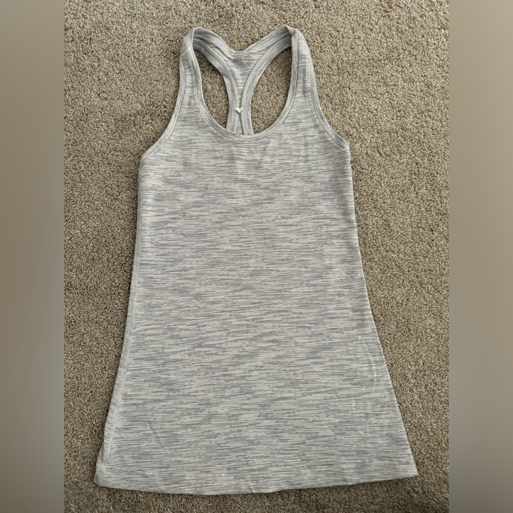 Lululemon on light grey tank, size 4